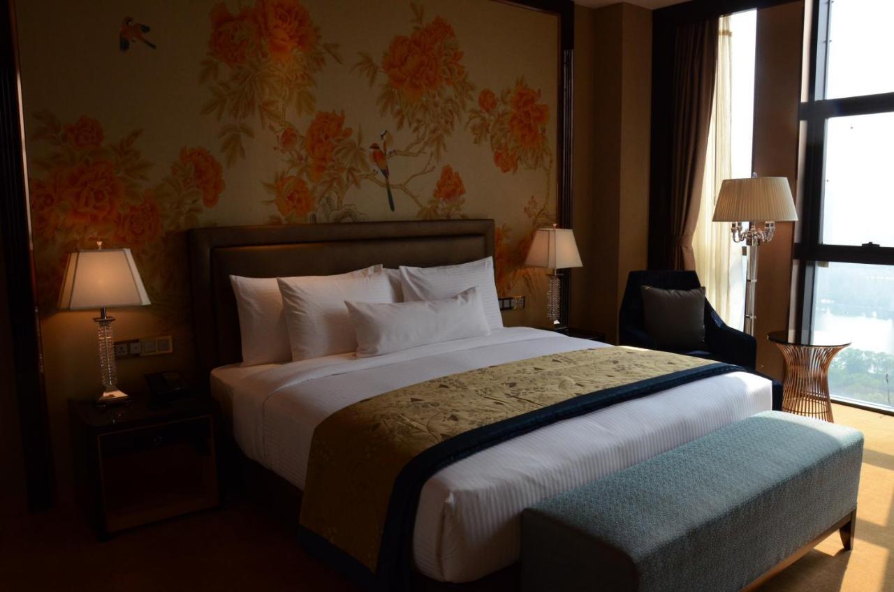 Hotel Wanda Vista Taiyuan Esterno foto